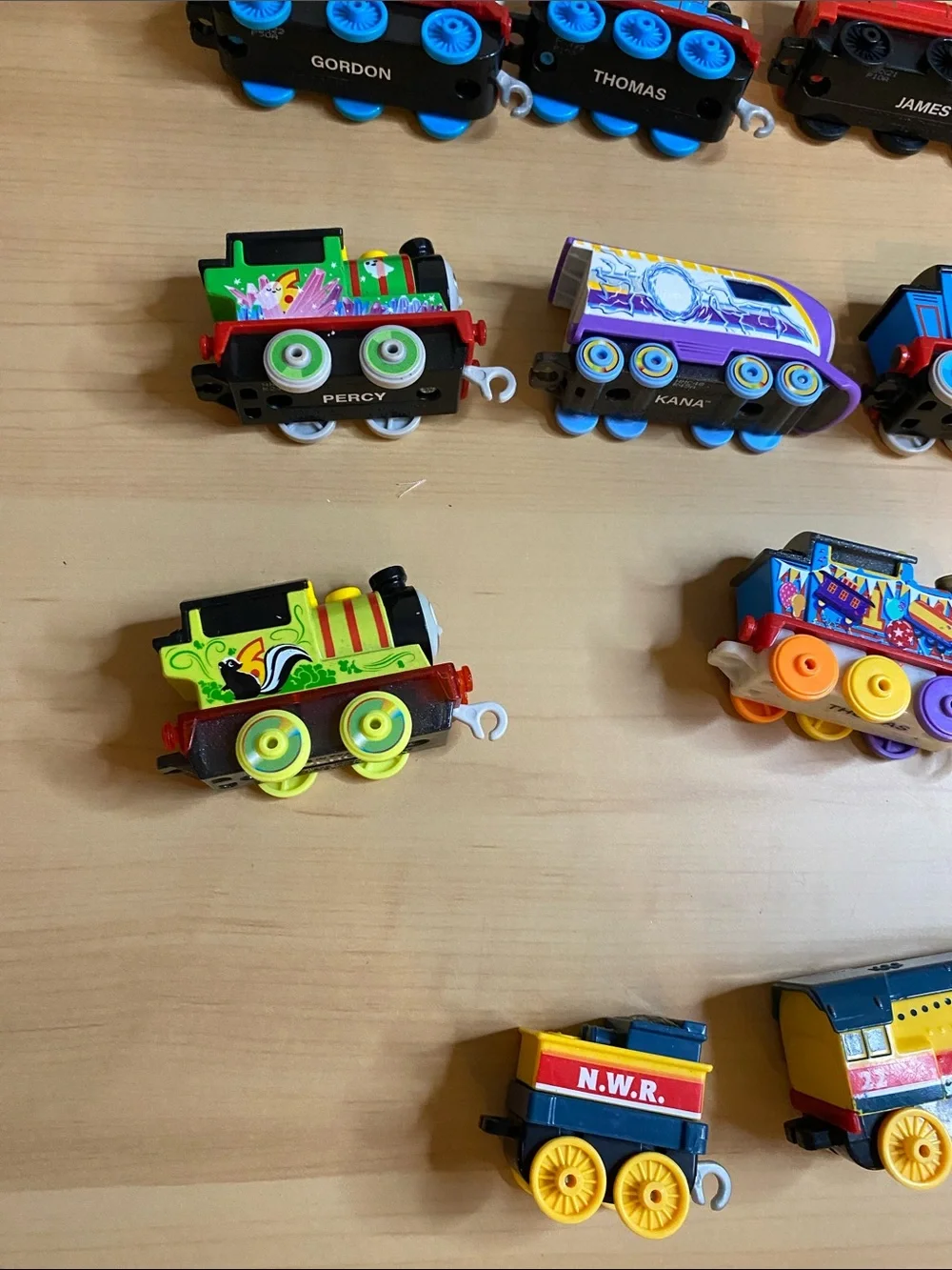 Lot vandal of 22 Thomas the Tank Engine cars various diecast